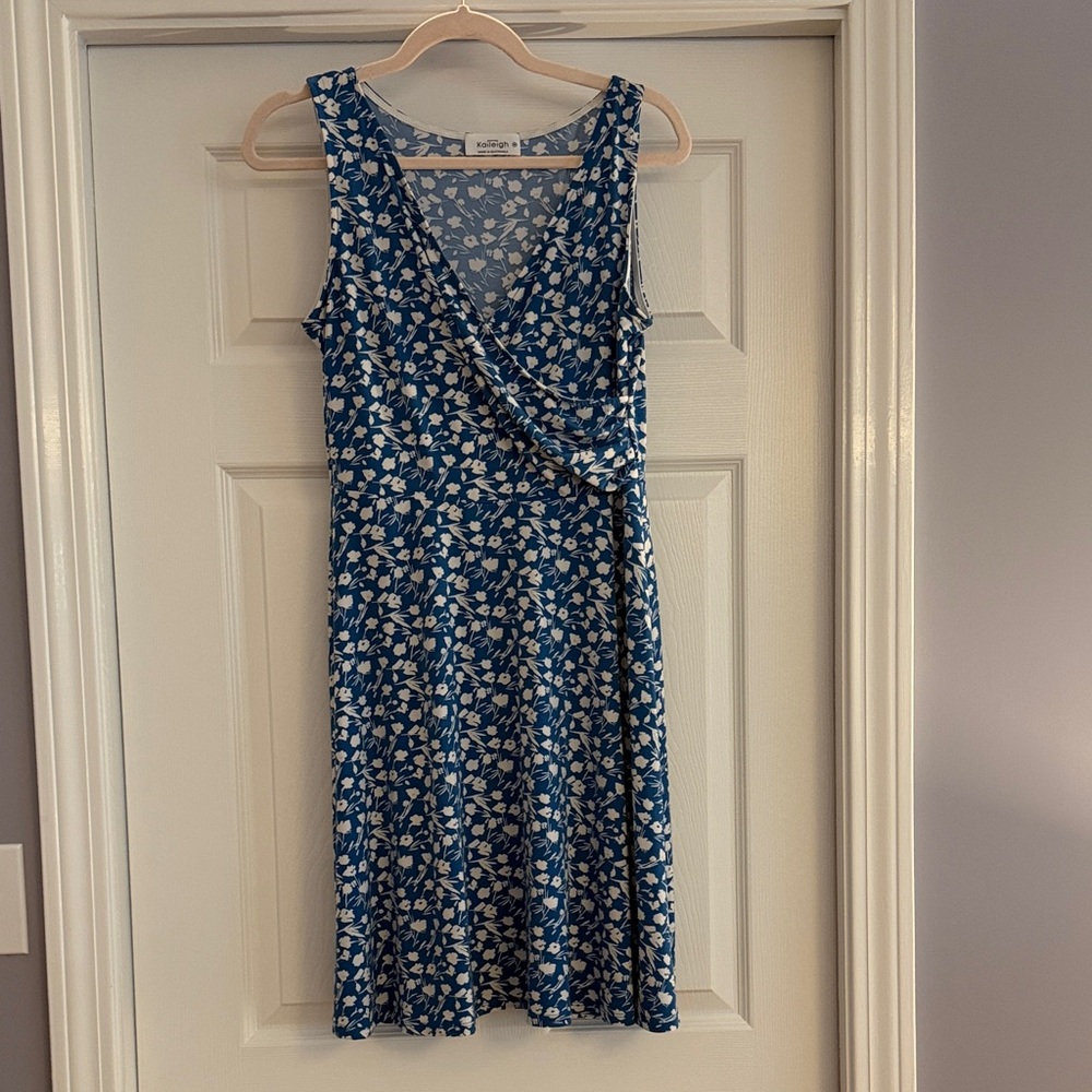 Kaileigh Blue and White Floral Midi Dress